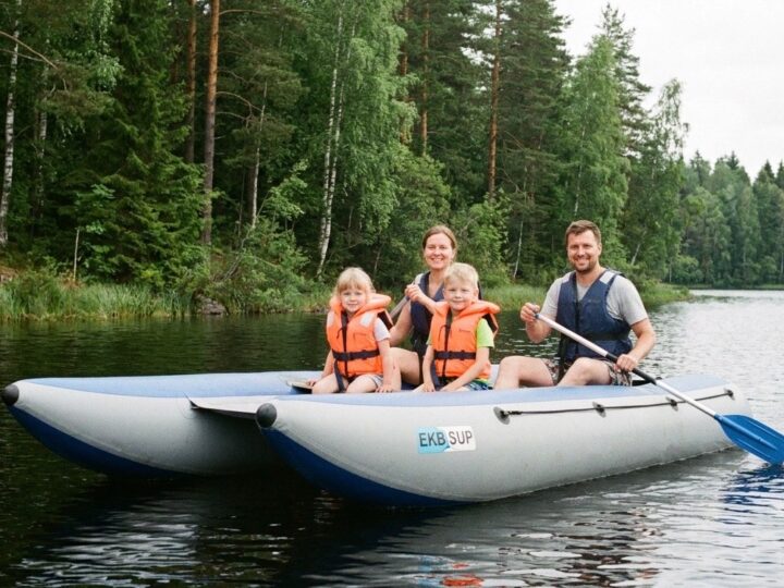 Отдых на катамаране для семьи с детьми в Екатеринбурге и области: полезный гайд